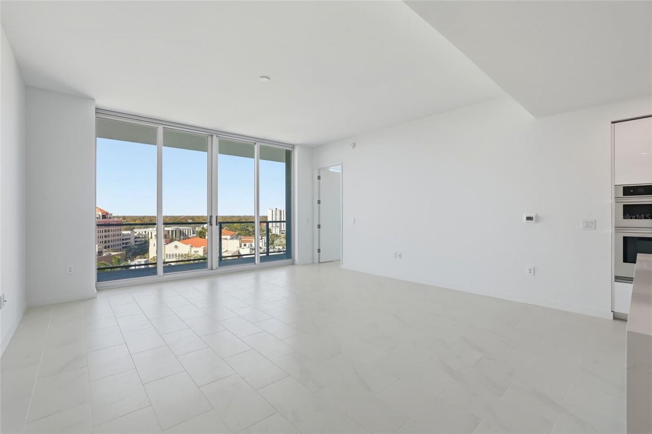 400 Central Avenue, Unit 1002, Saint Petersburg, FL 33701 Photo