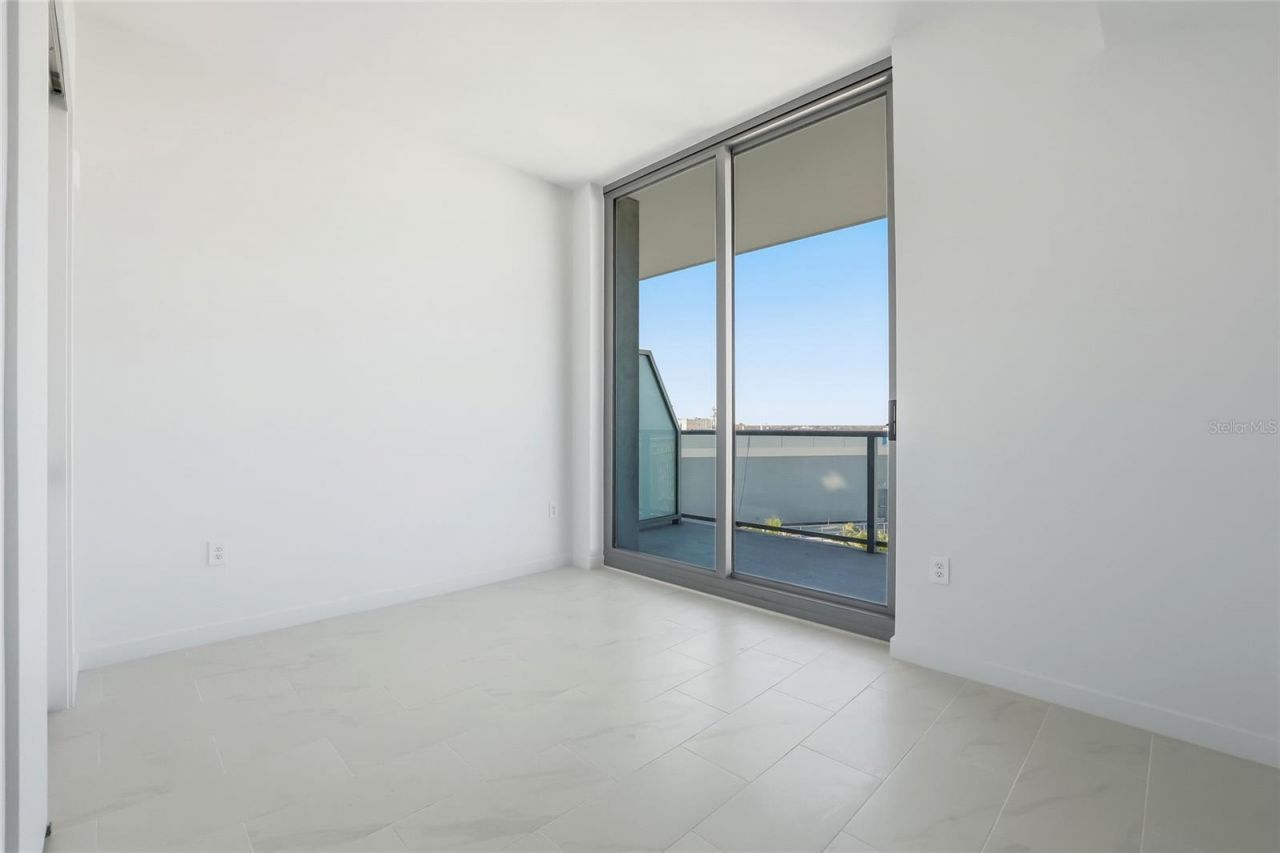 400 Central Avenue, Unit 1002, Saint Petersburg, FL 33701 Photo