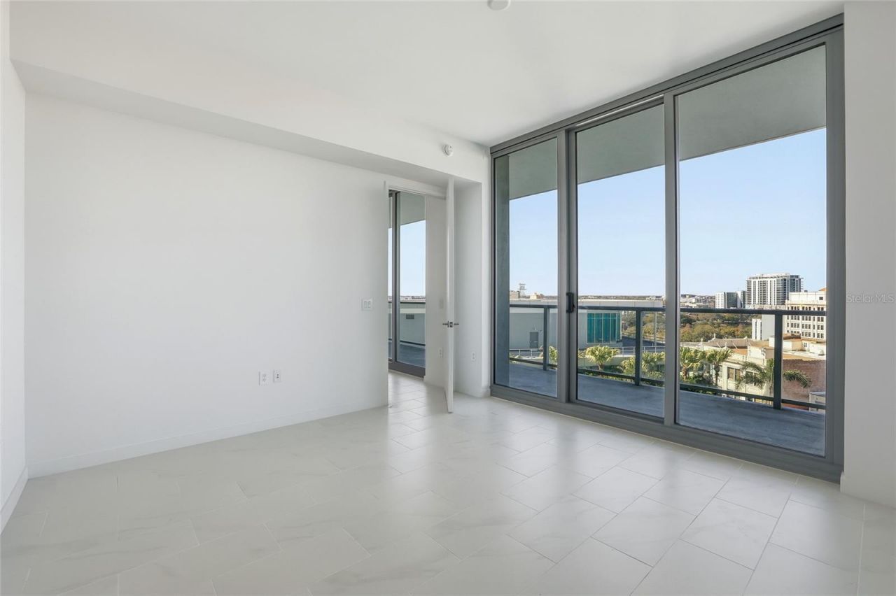 400 Central Avenue, Unit 1002, Saint Petersburg, FL 33701 Photo