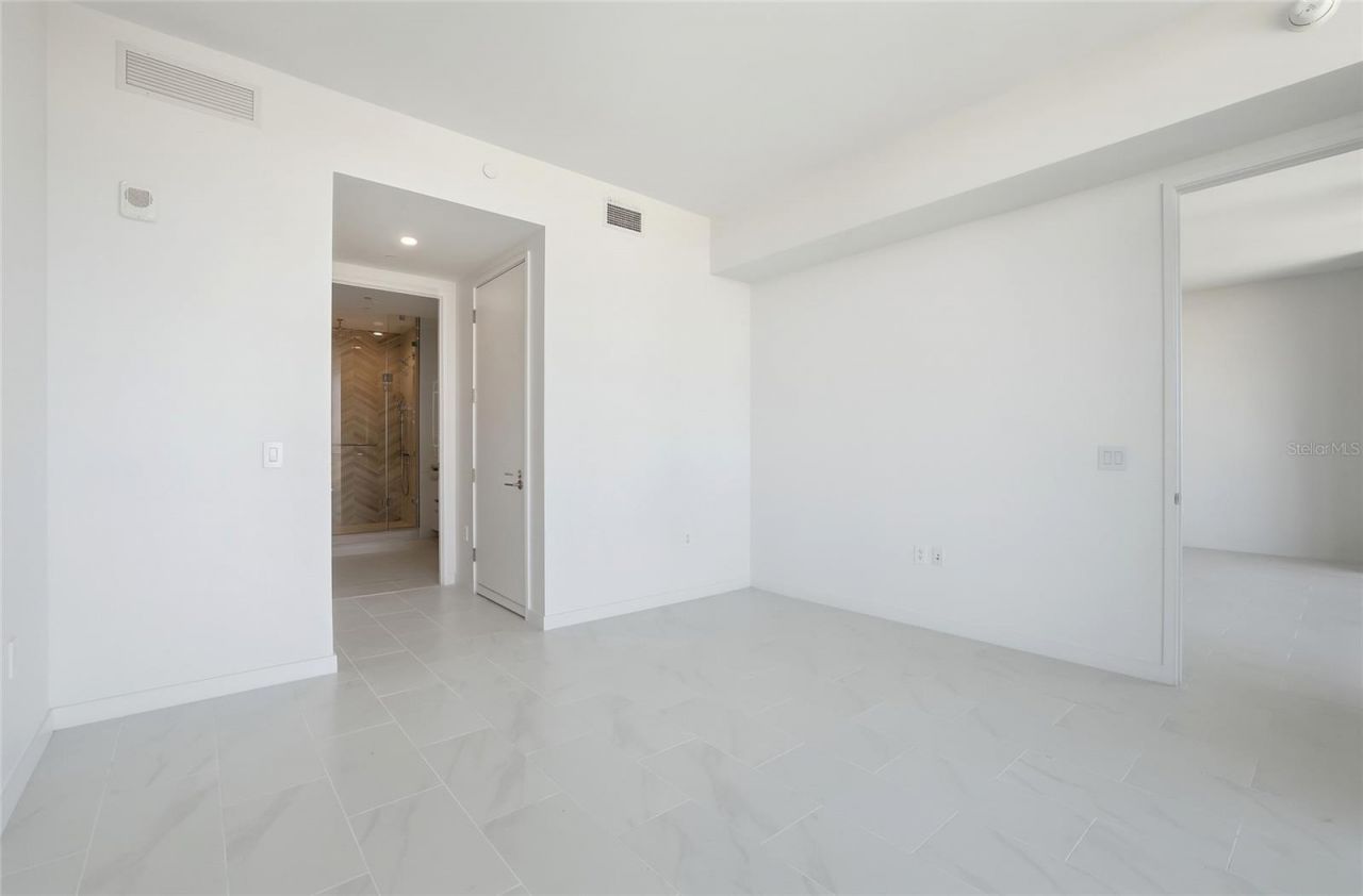 400 Central Avenue, Unit 1002, Saint Petersburg, FL 33701 Photo