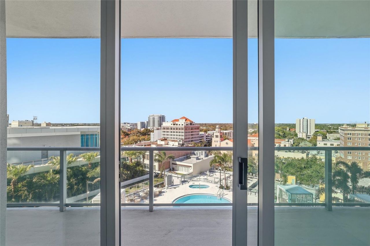 400 Central Avenue, Unit 1002, Saint Petersburg, FL 33701 Photo