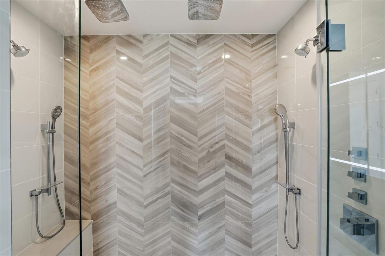 400 Central Avenue, Unit 1002, Saint Petersburg, FL 33701 Photo