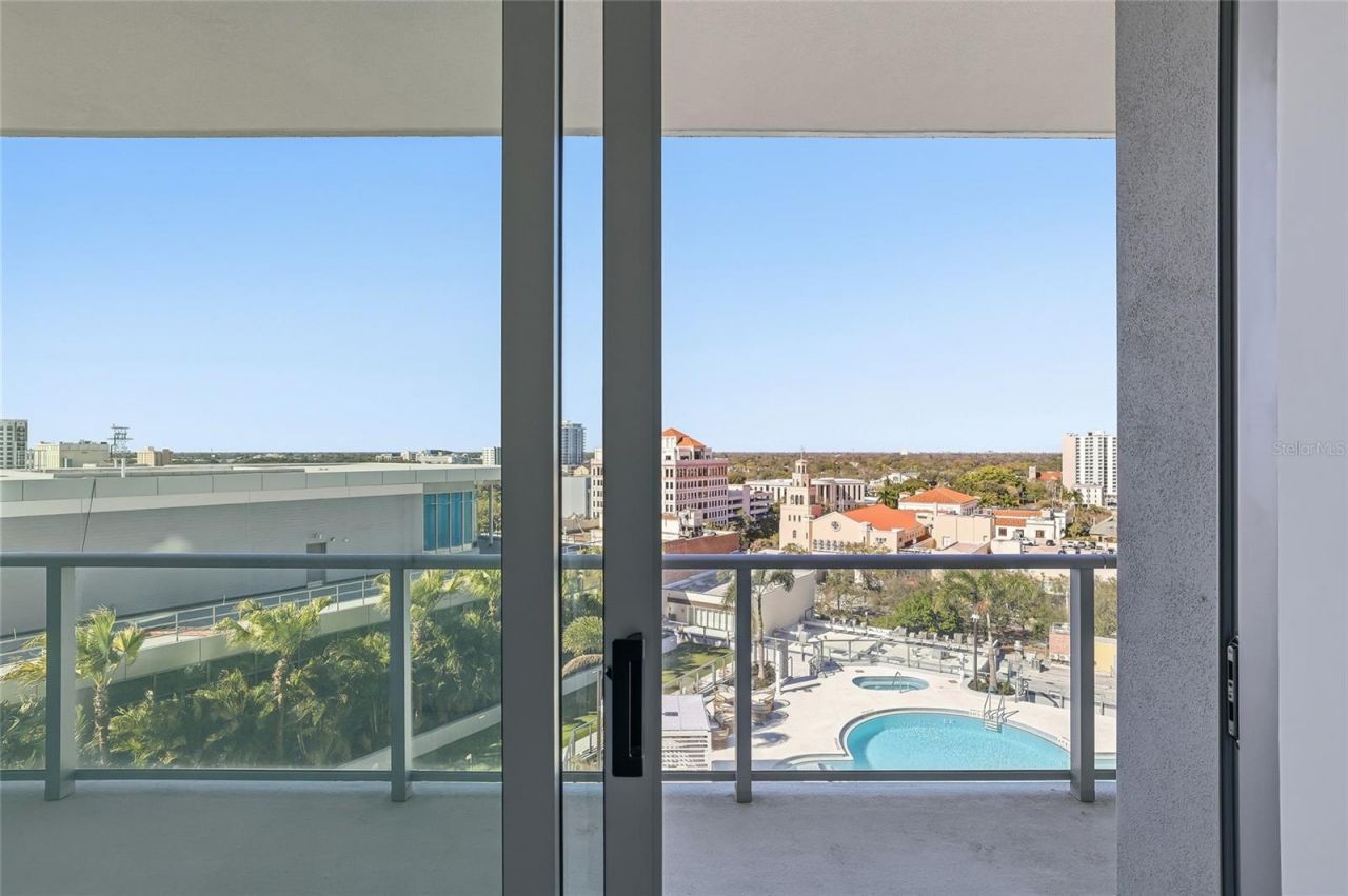 400 Central Avenue, Unit 1002, Saint Petersburg, FL 33701 Photo