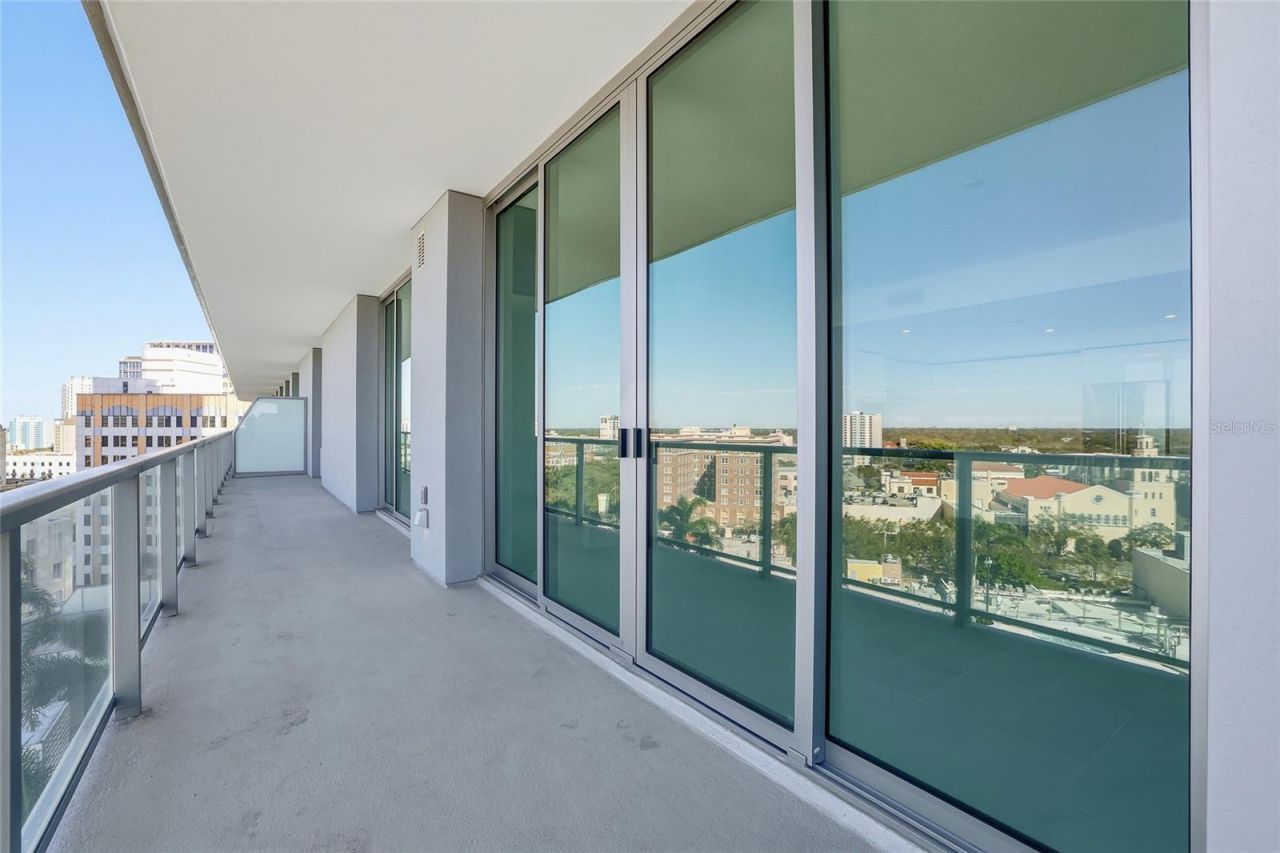 400 Central Avenue, Unit 1002, Saint Petersburg, FL 33701 Photo