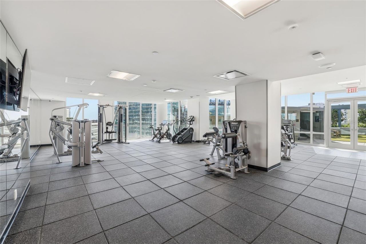 400 Central Avenue, Unit 1002, Saint Petersburg, FL 33701 Photo