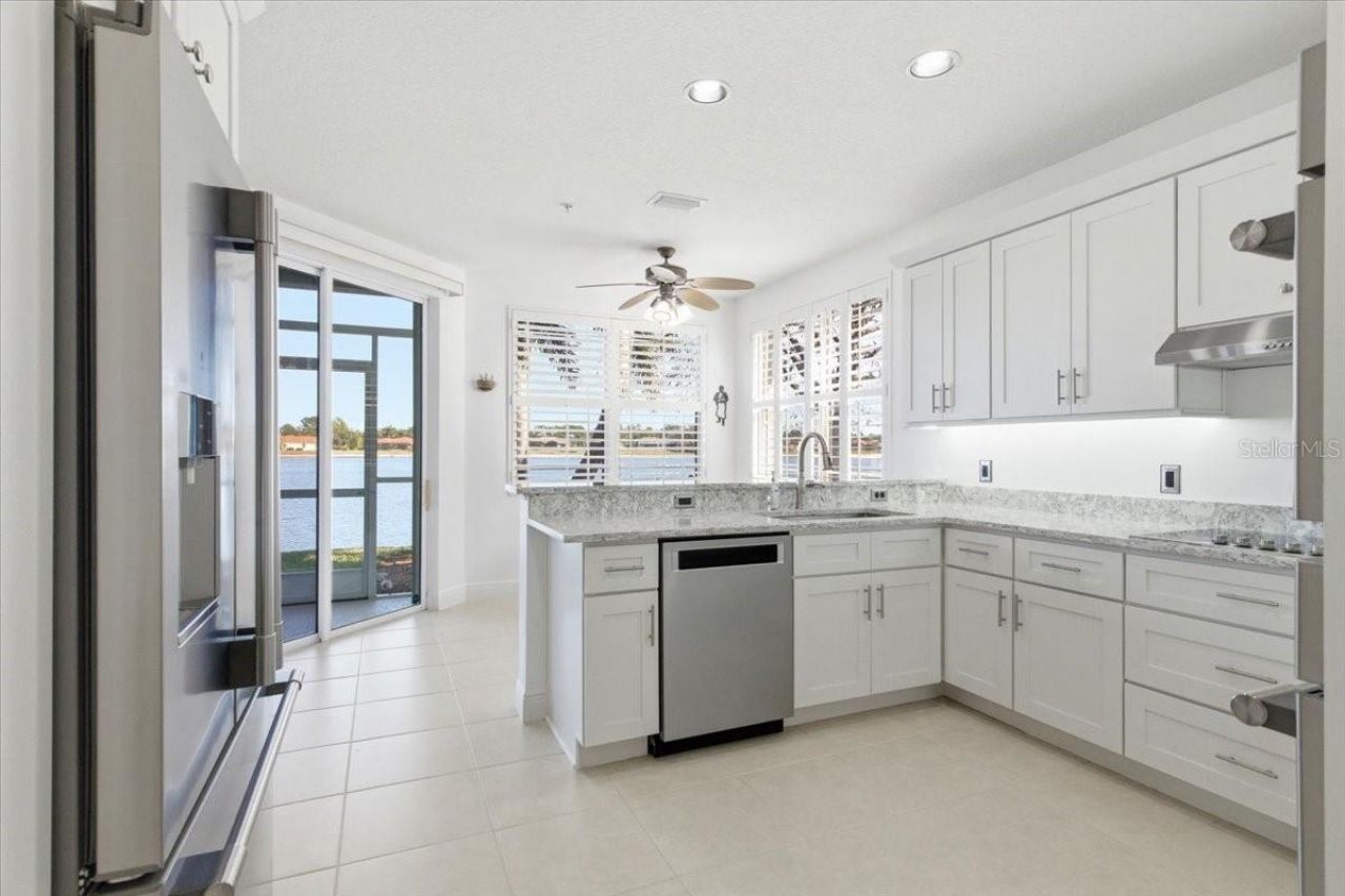 6515 Moorings Point Circle, Unit 102, Lakewood Ranch, FL 34202 Photo