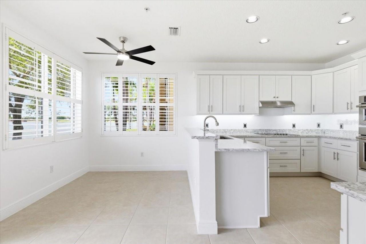 6515 Moorings Point Circle, Unit 102, Lakewood Ranch, FL 34202 Photo