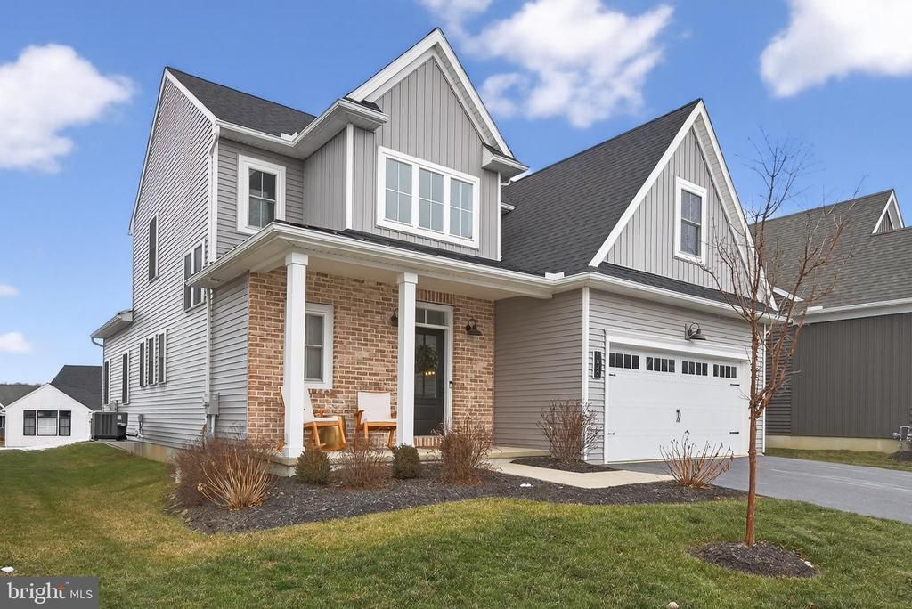 1847 Emerald Way, Mount Joy, PA 17552 Main Photo