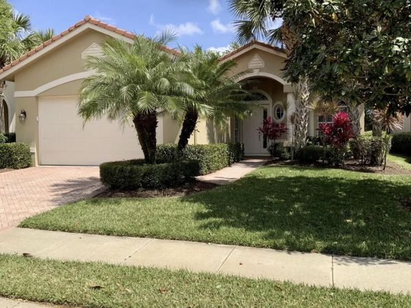 7116 Maidstone Drive, Port St. Lucie, FL 34986