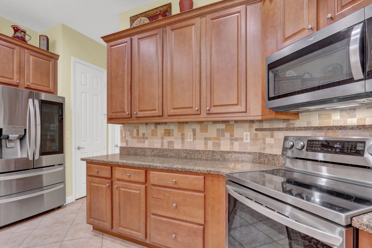 7116 Maidstone Drive, Port Saint Lucie, FL 34986 Photo