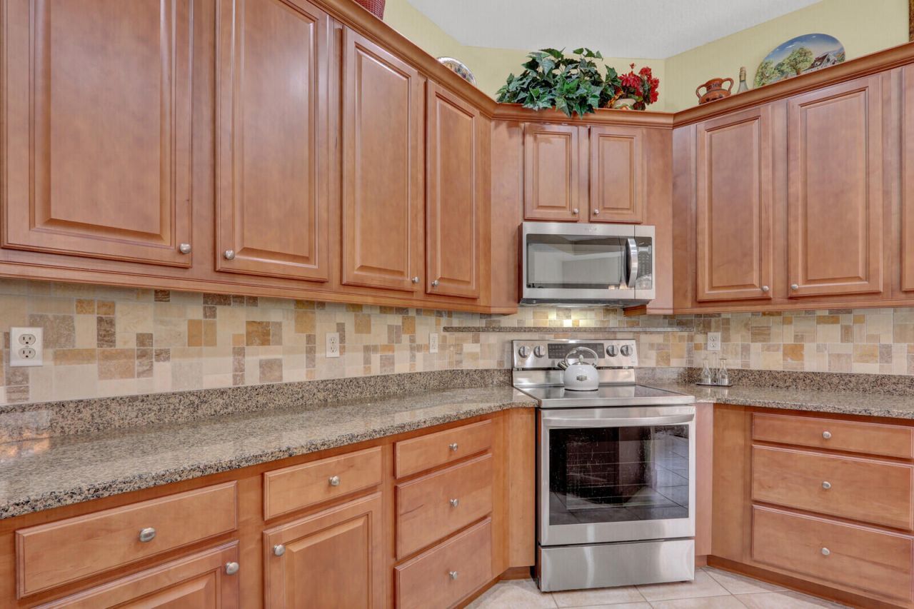 7116 Maidstone Drive, Port Saint Lucie, FL 34986 Photo