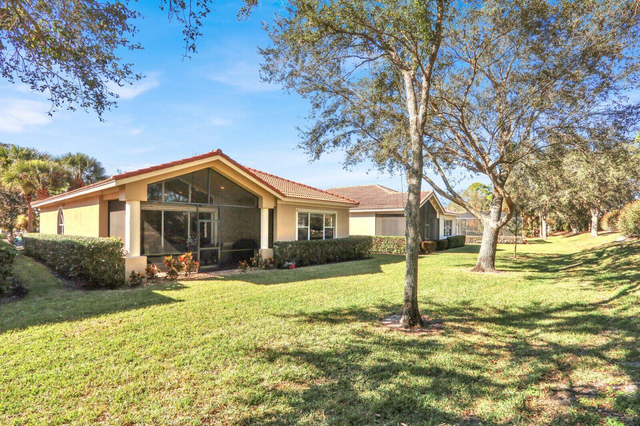 7116 Maidstone Drive, Port Saint Lucie, FL 34986 Photo