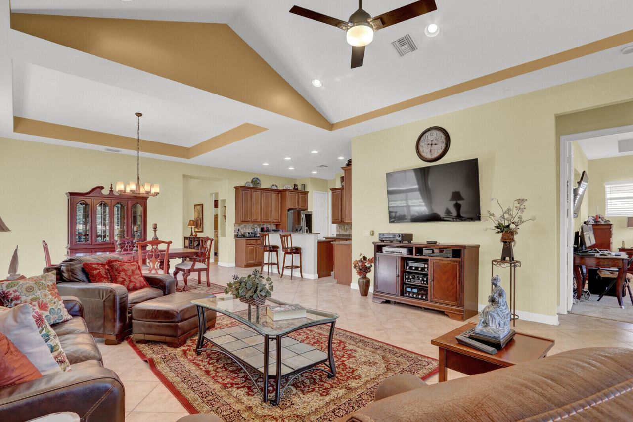 7116 Maidstone Drive, Port Saint Lucie, FL 34986 Photo