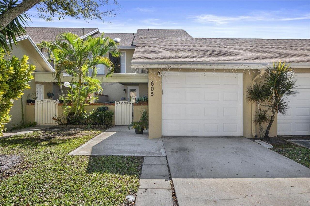 605 Maplewood Drive, Greenacres, FL 33415 Photo