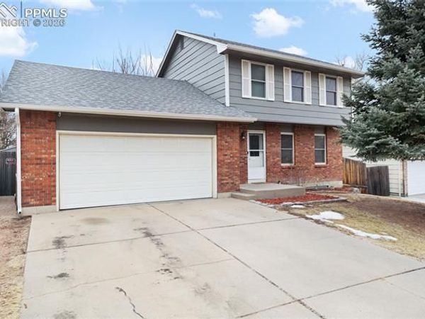 6845 Cedar Edge Drive, Colorado Springs, CO 80911