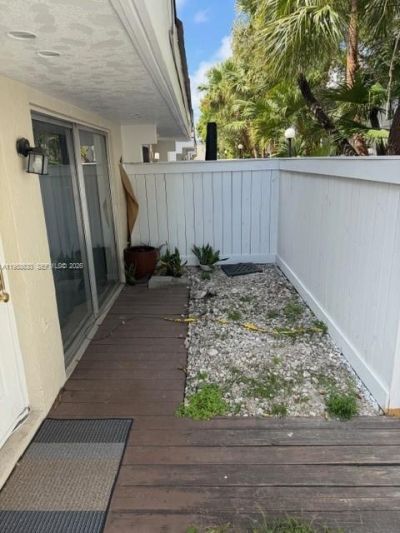 6845 SW 45th Ln, Unit 1, Miami, FL 33155 Photo