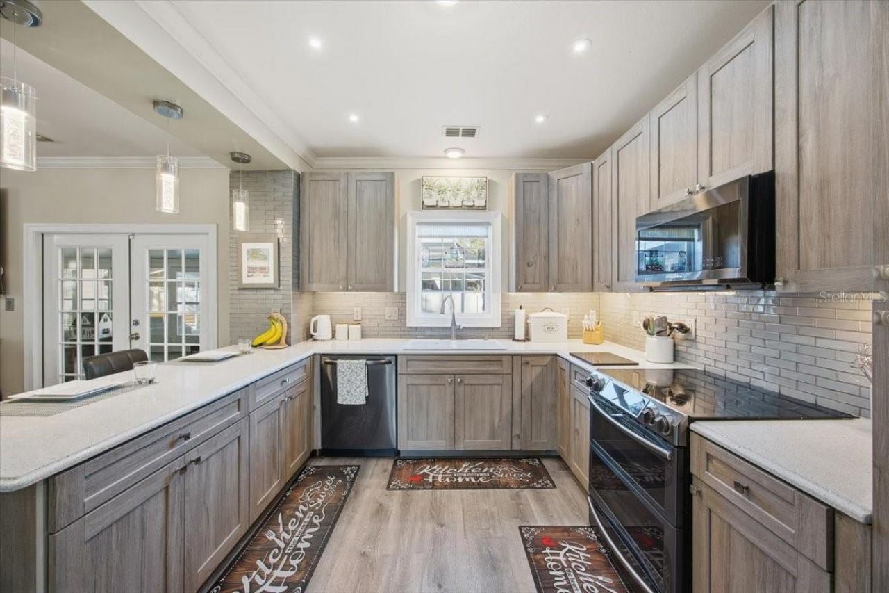 100 Sylvana Court, Auburndale, FL 33823 Photo