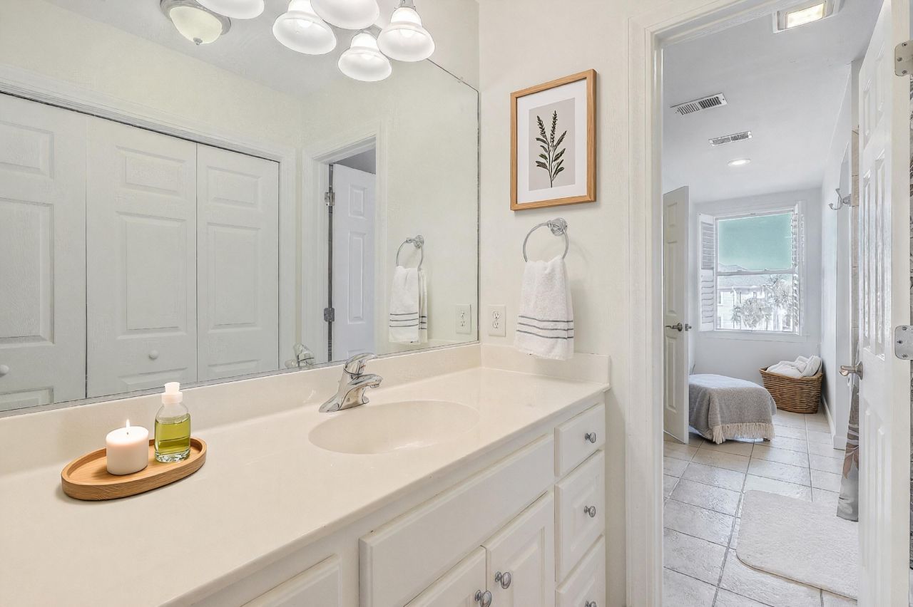 7 Seahorse Court Photo 27