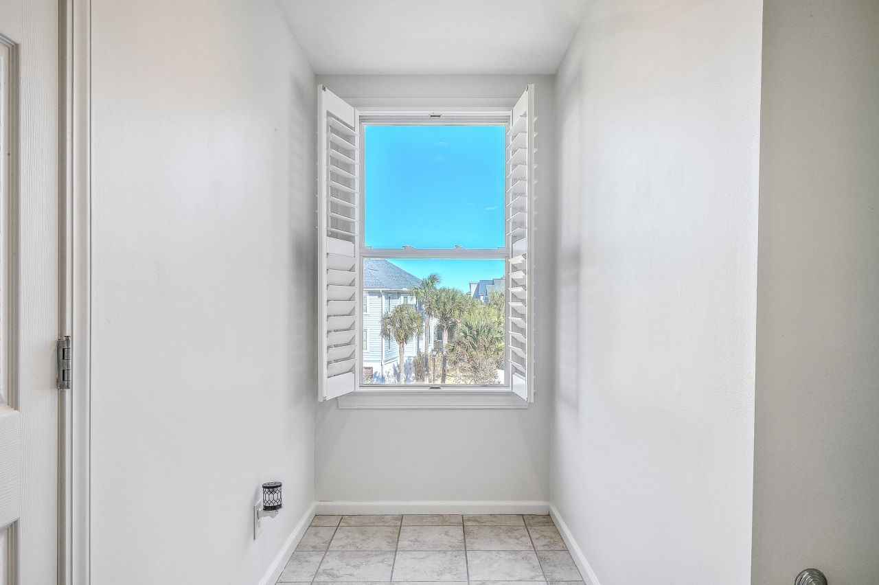 7 Seahorse Court Photo 29