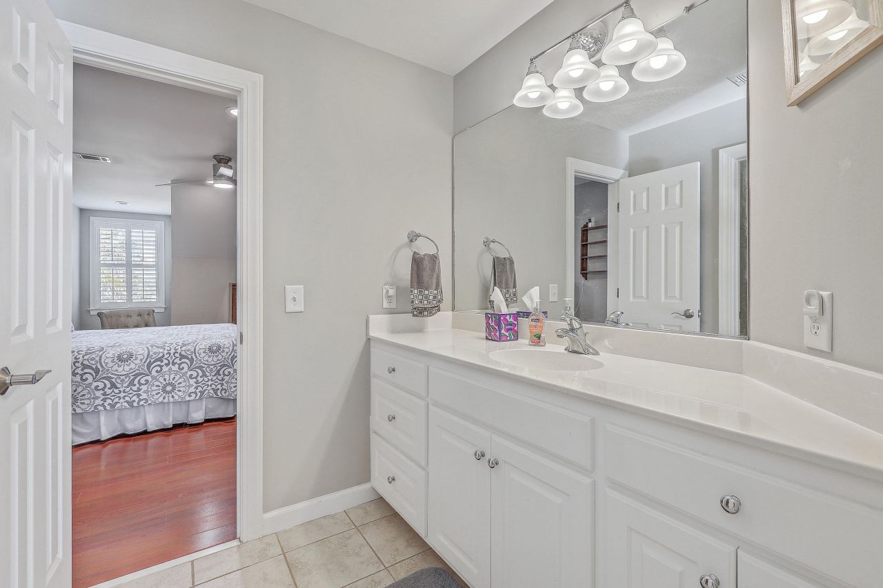 7 Seahorse Court Photo 32