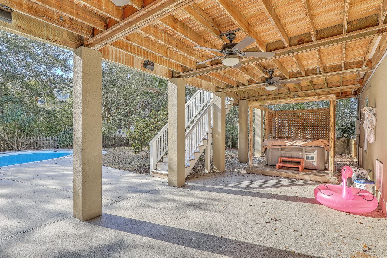 7 Seahorse Court Photo 49