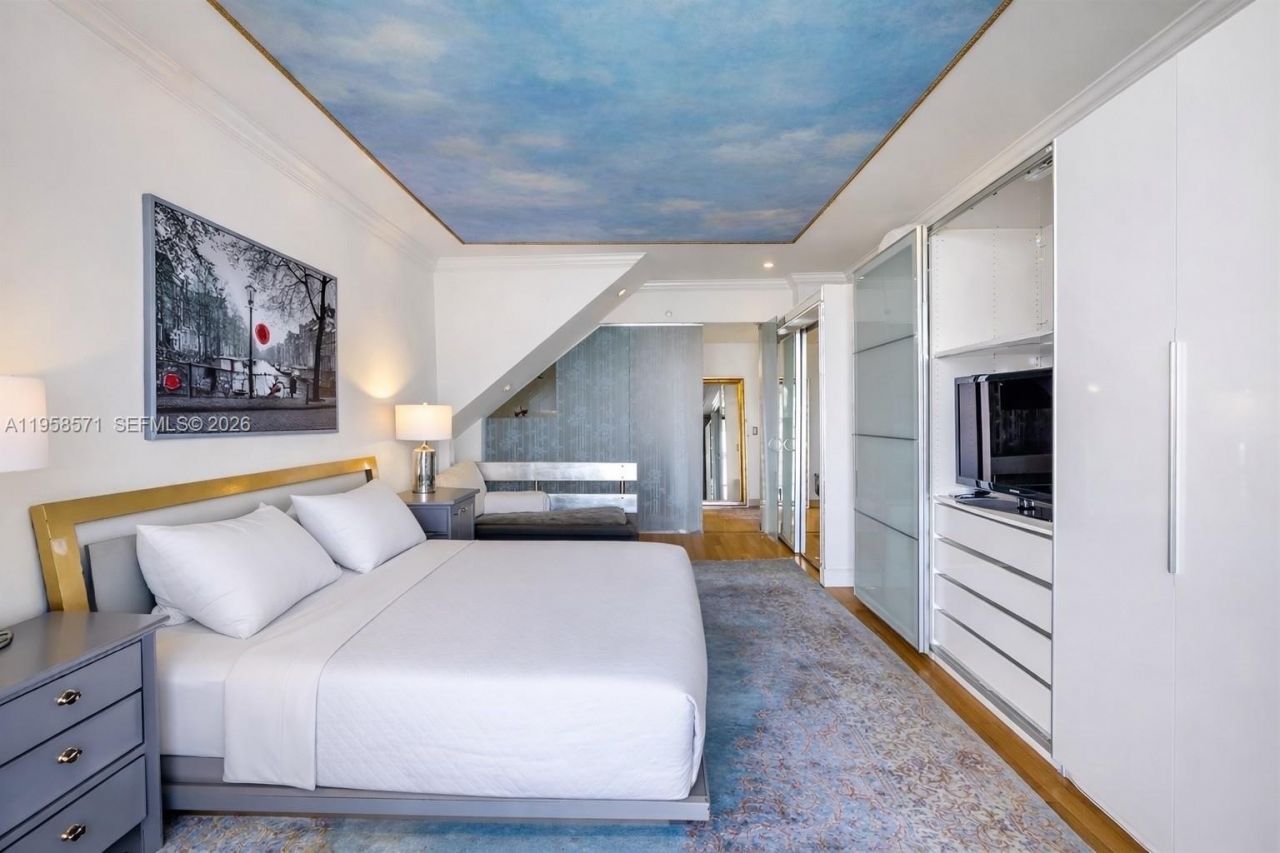 1000 Venetian Way , Unit 1106, Miami, FL 33139 Photo