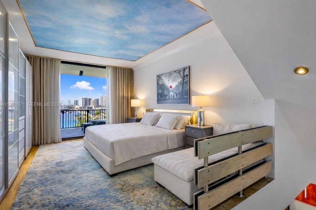 1000 Venetian Way , Unit 1106, Miami, FL 33139 Photo