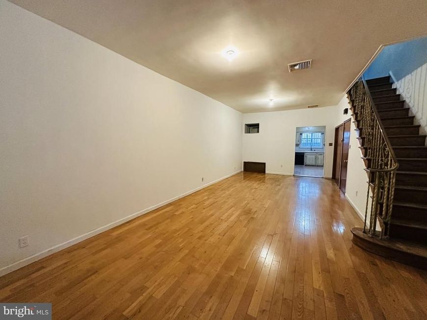 2305 S 9th Street, Philadelphia, PA 19148 Main Photo