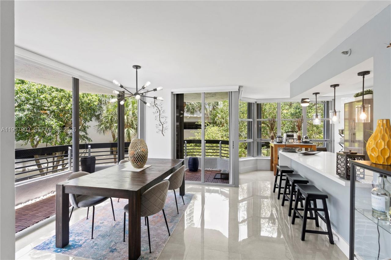 3600 Mystic Pointe Dr , Unit 306, Aventura, FL 33180 Photo