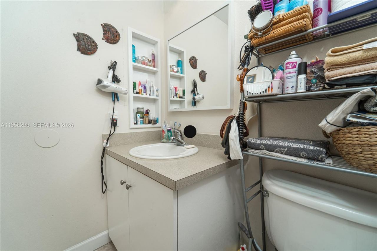 10760 NW 21st St, Sunrise, FL 33322 Photo