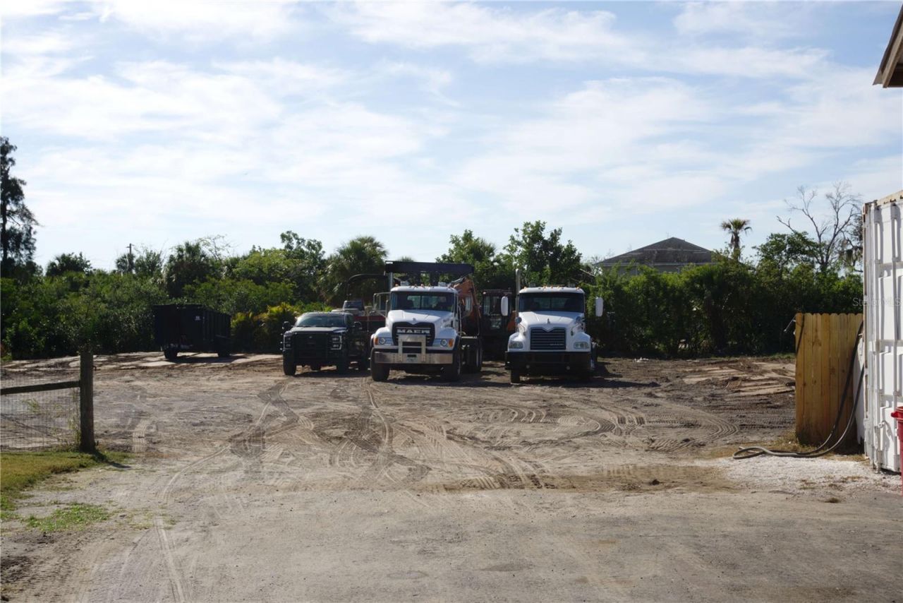 1007 77th Street E, Palmetto, FL 34221 Photo