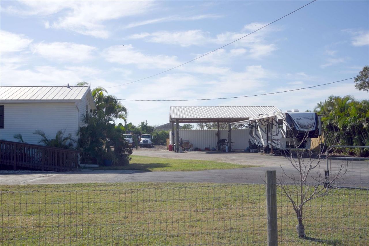 1007 77th Street E, Palmetto, FL 34221 Photo