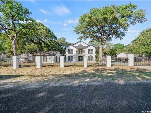 23239 Skila, Elmendorf, TX 78112