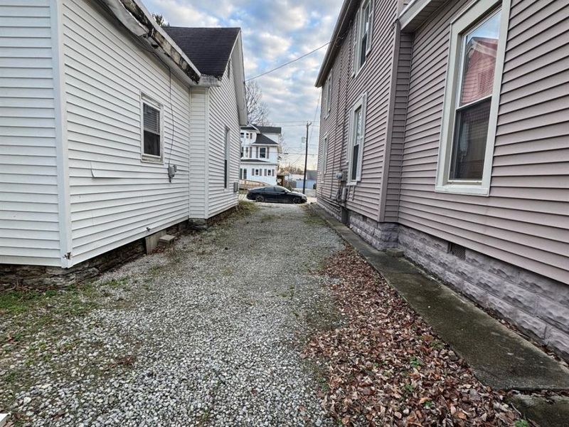 209 E Main Street, Blanchester, OH 45107 Photo 5