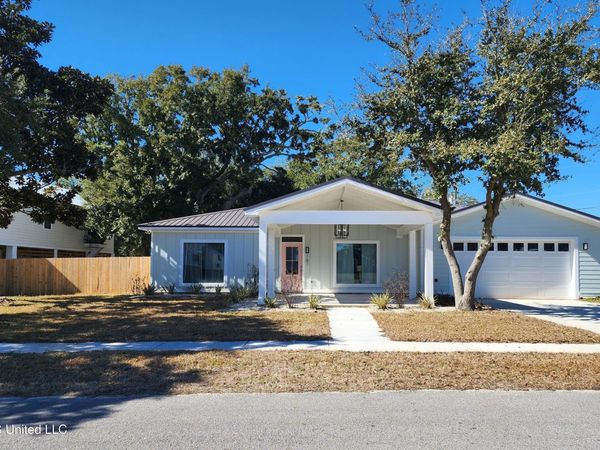 167 Oleander Drive, Gulfport, MS 39507