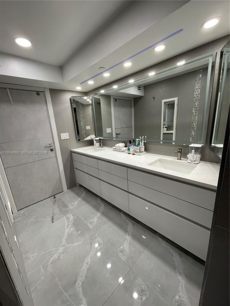 210 174th St , Unit 309, Sunny Isles Beach, FL 33160 Photo