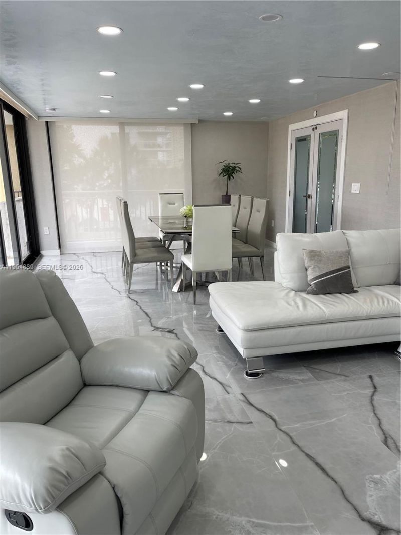 210 174th St , Unit 309, Sunny Isles Beach, FL 33160 Photo