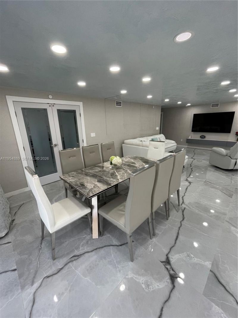 210 174th St , Unit 309, Sunny Isles Beach, FL 33160 Photo