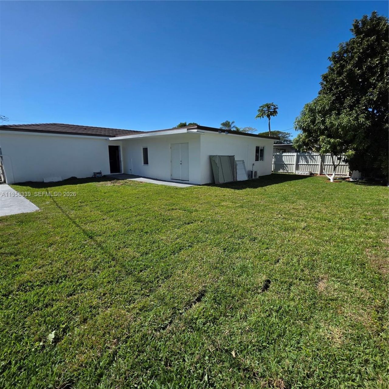 7555 SW 28th St Rd, Miami, FL 33155 Photo