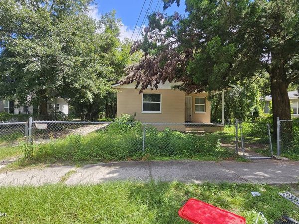 2727 N N DAVIS RD Street, Jacksonville, FL 32209