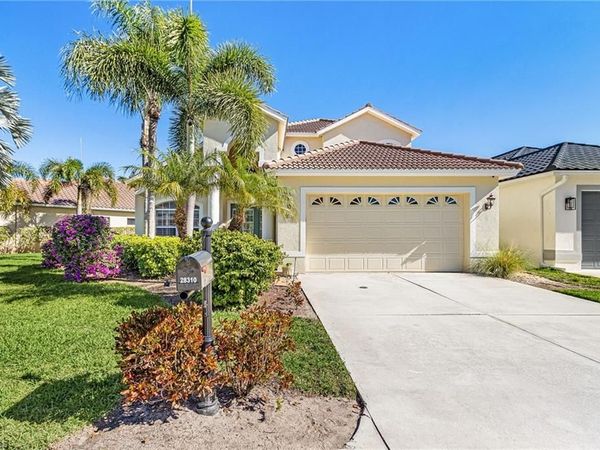 28310 Hidden Lake DR, BONITA SPRINGS, FL 34134
