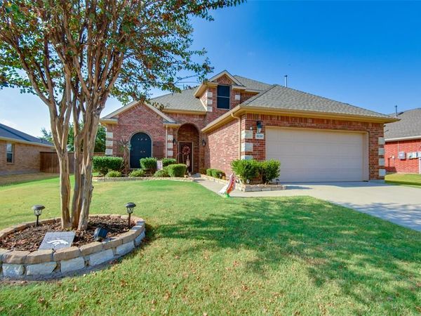 1038 Shepard Lane, Lavon, TX 75166