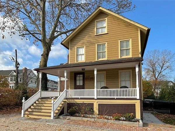 1433 OLD NORTHERN Boulevard, Roslyn, NY 11576