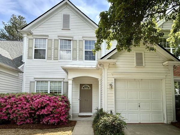 7010 Richland Court, Roswell, GA 30076