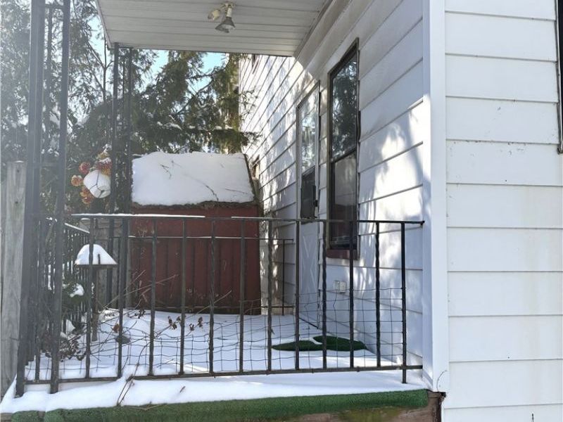 445 Noah Avenue, Akron, OH 44320 Photo 2