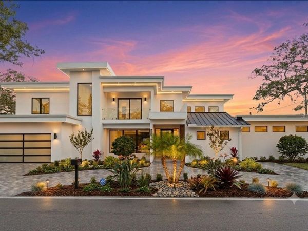 2089 ARLINGTON STREET, SARASOTA, FL 34239