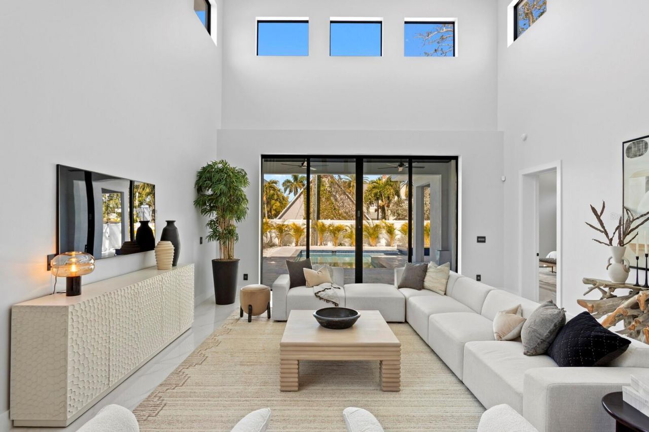 2089 Arlington Street, Sarasota, FL 34239 Photo