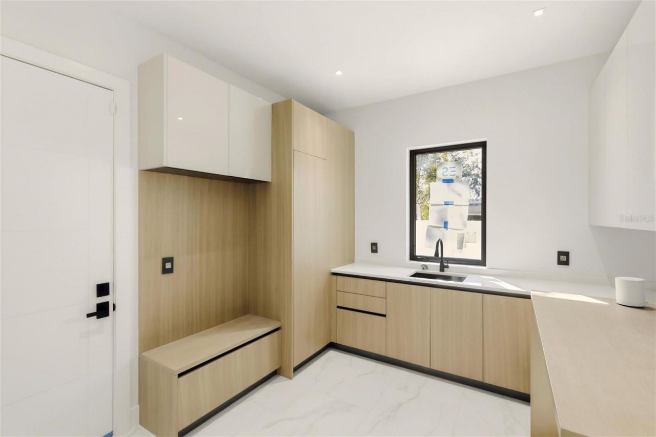 2089 Arlington Street, Sarasota, FL 34239 Photo