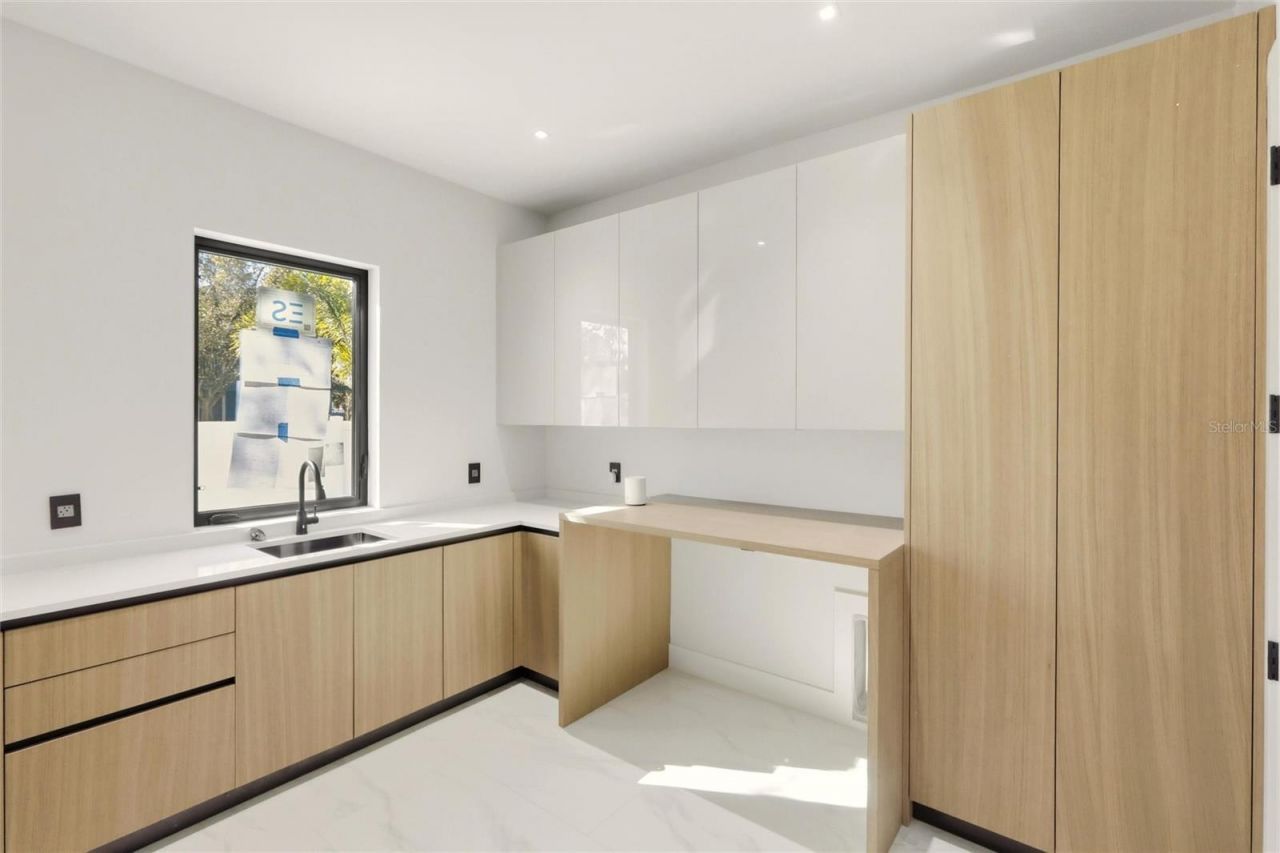 2089 Arlington Street, Sarasota, FL 34239 Photo