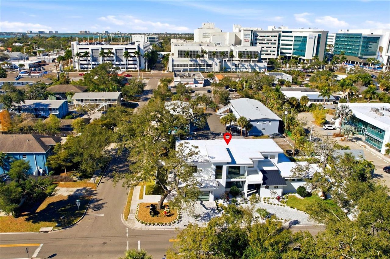 2089 Arlington Street, Sarasota, FL 34239 Photo